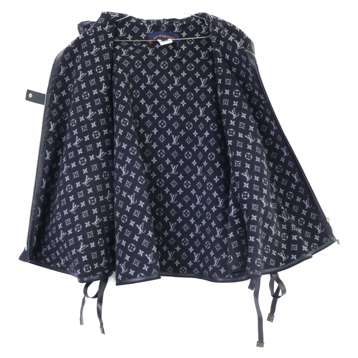 LOUIS VUITTON ルイヴィトン 美品 国内正規 FIC017QWE 裏地モノグラム シルク混ウール フーディ ケープ ポンチョ ケープ