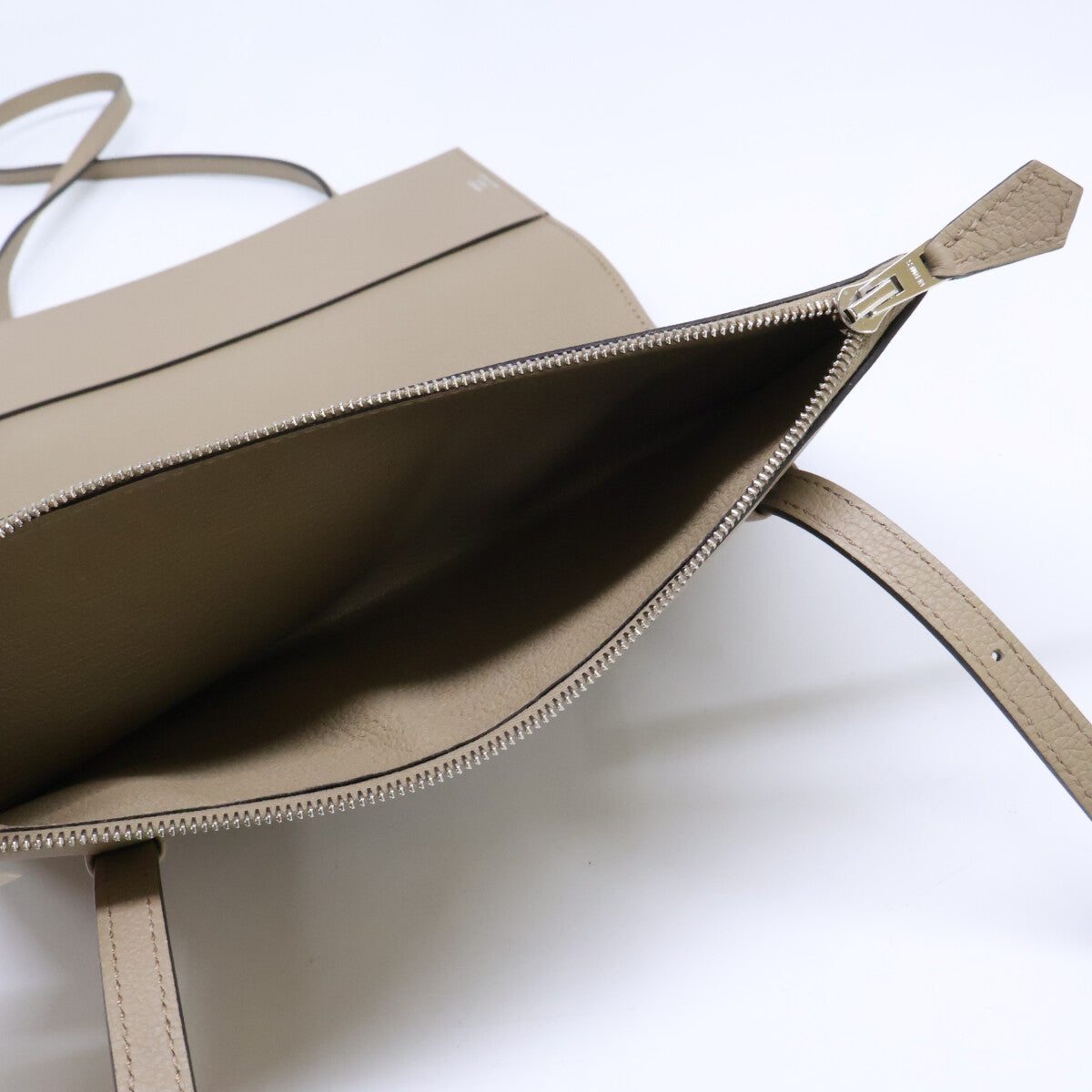 HERMES エルメス 新品同様 K刻印 EaZip To Go ブックホルダー ショルダーバッグ