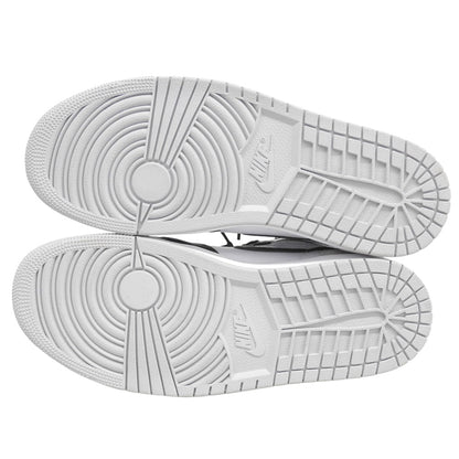 NIKE ナイキ 美品 エアジョーダンワンレトロ ハイカット スニーカー シューズ メンズ ホワイト/ブラック 27cm 555088-108 シューズ