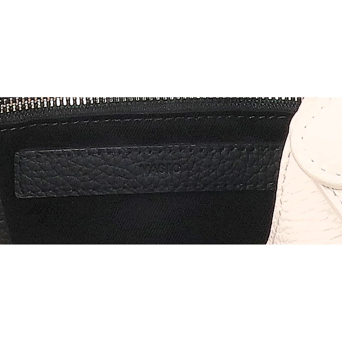 VASIC ヴァジック 【美品】NOA MINI MINI ノアミニミニ ハンドバッグ