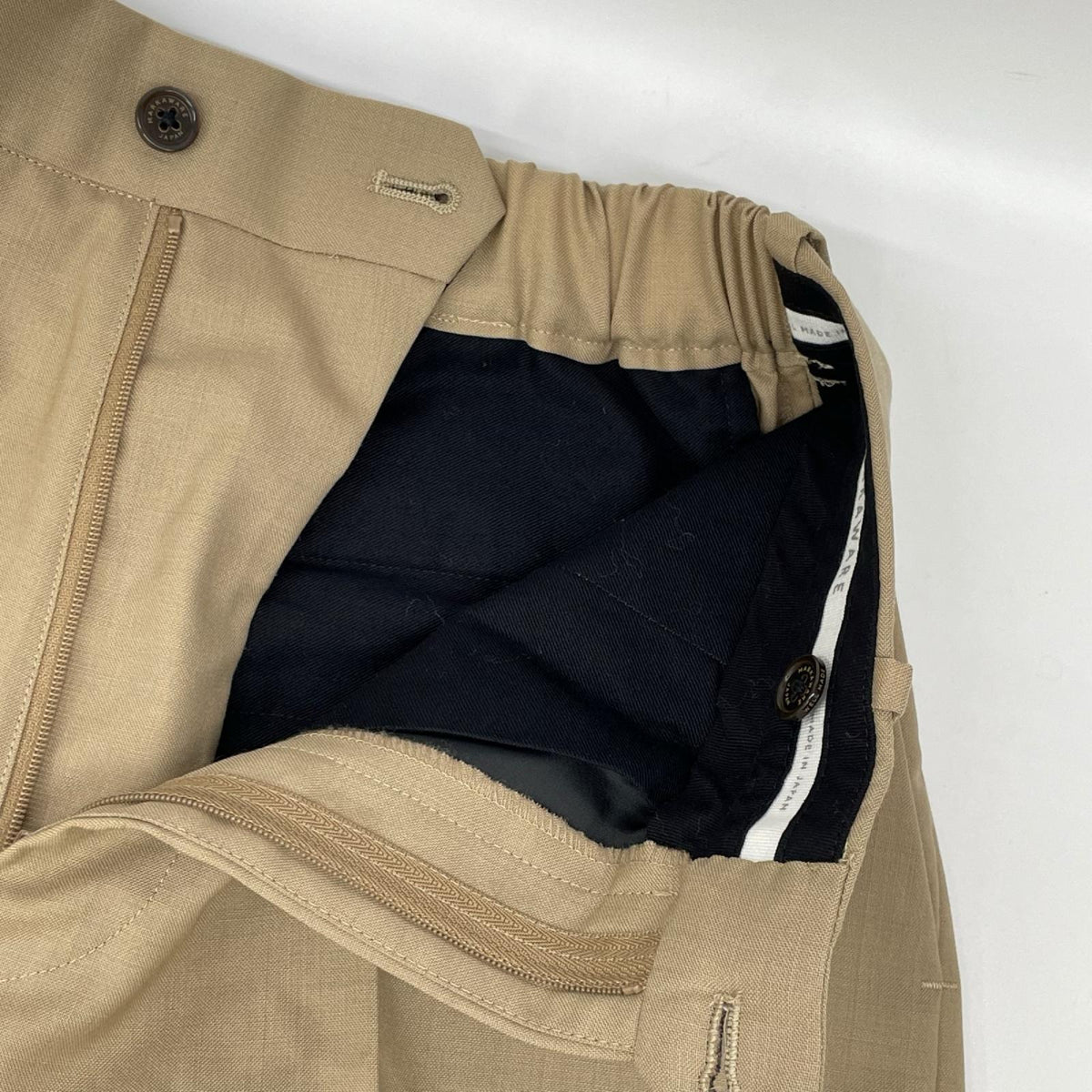 MARKAWARE マーカウエア ベージュ FLAT-FRONT TROUSERS ボトムス