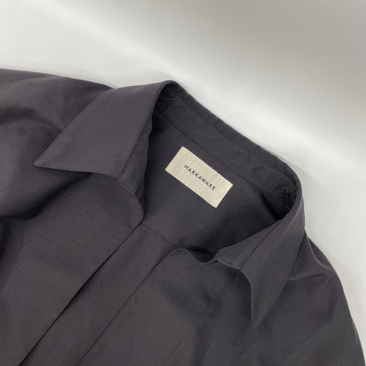 MARKAWARE マーカウエア グレー ORGANIC WOOL 2/80 TROPICAL VAREUSE SHIRT トップス