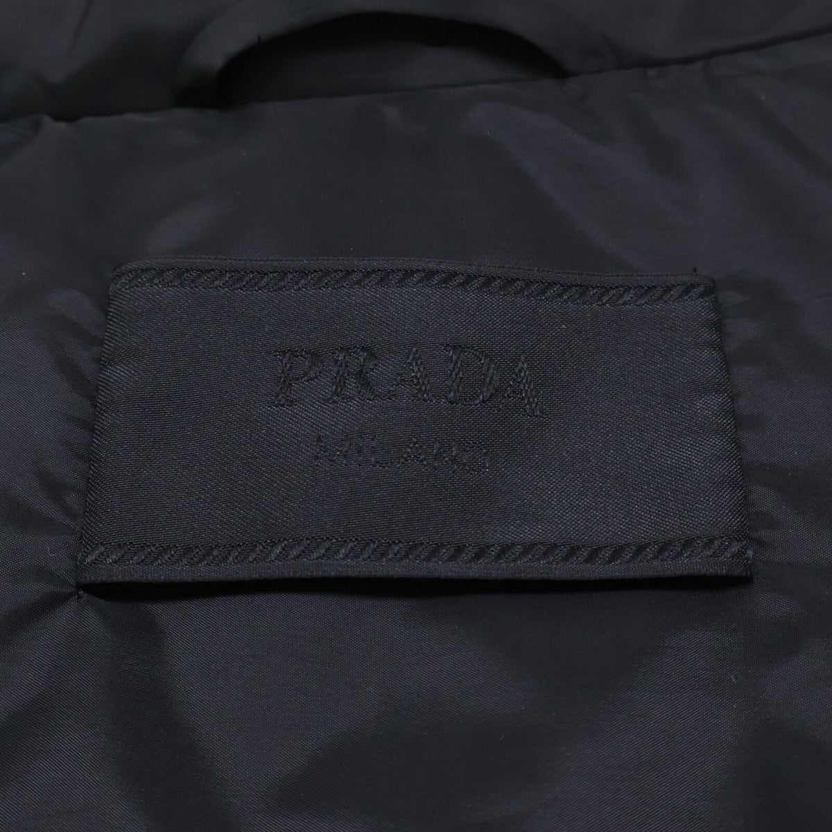 PRADA プラダ 【美品/国内正規/23年製】SGJ191 トライアングルロゴプレート ダウン ベスト