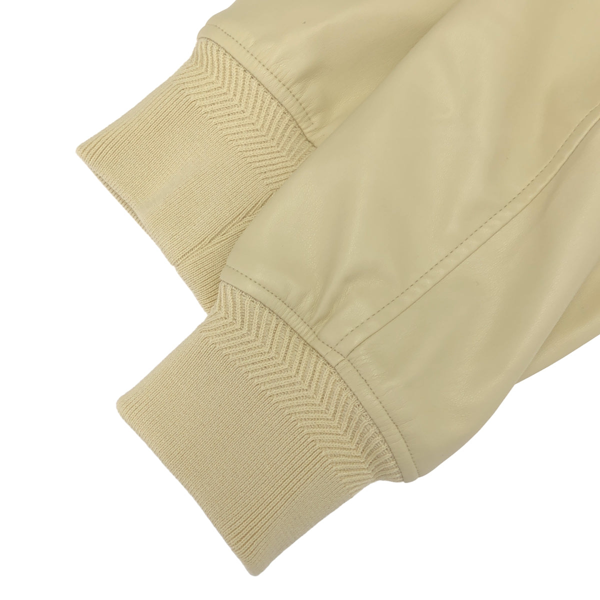 BEIGE ベイジ ホワイト キルティング×フェイクレザー 切替 ブルゾン トップス