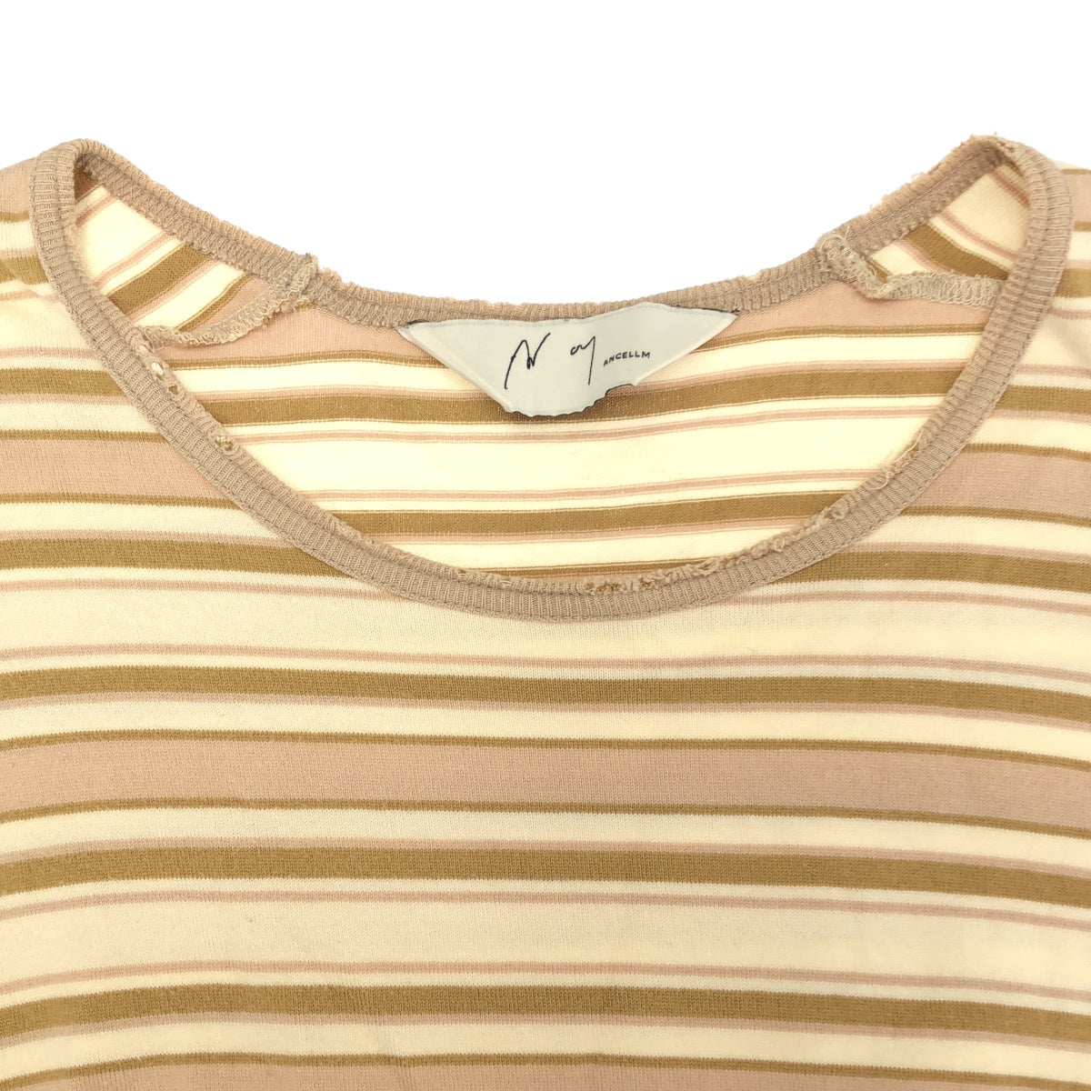 ベージュ マルチボーダー Tシャツ トップス