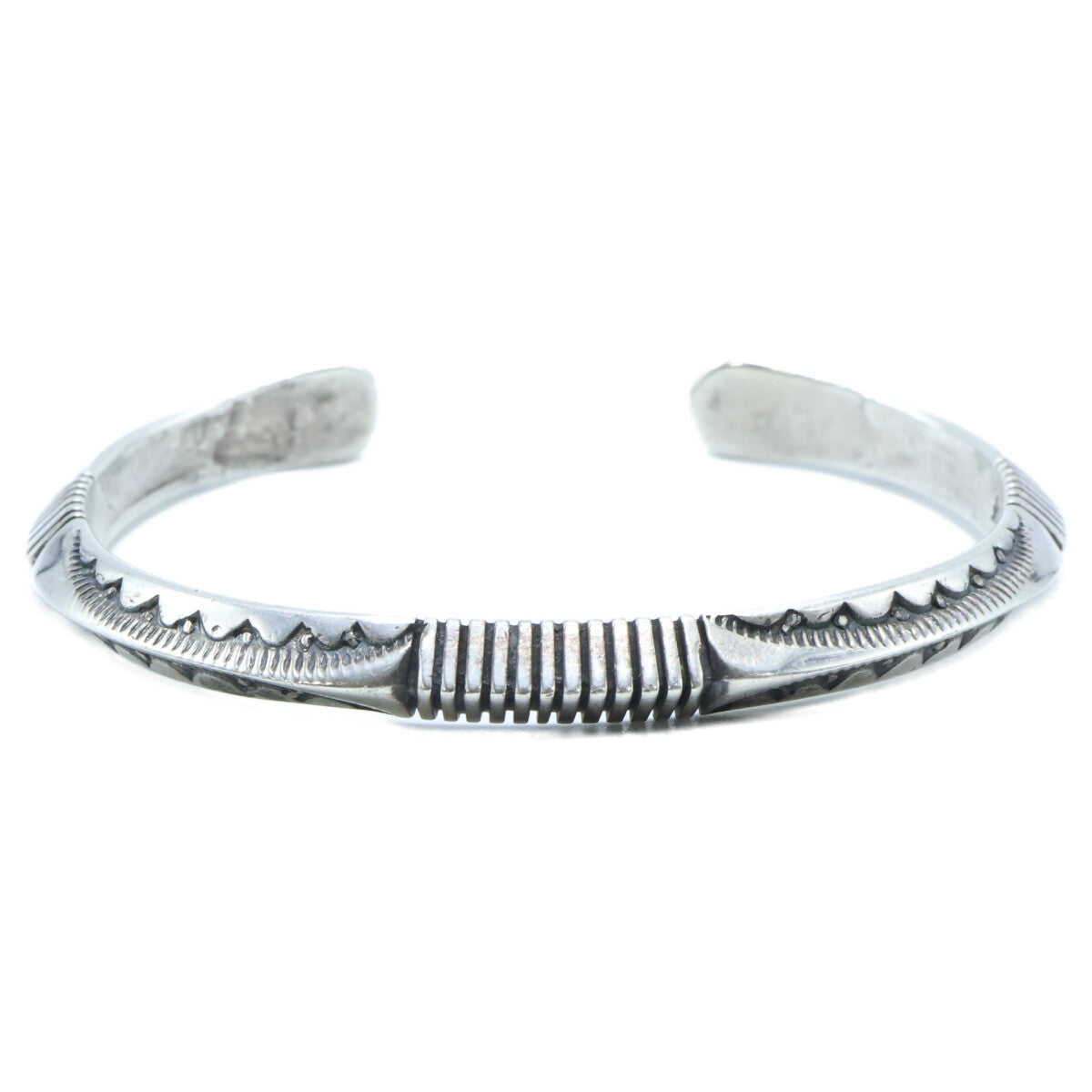 Geneva Ramone ジェネバ ラモーン STERLING スタンプワーク バングル