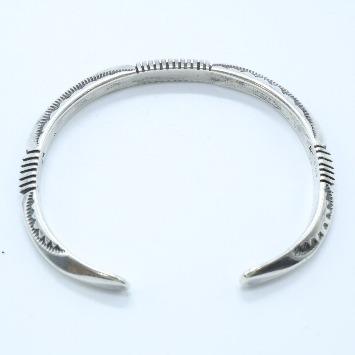 Geneva Ramone ジェネバ ラモーン STERLING スタンプワーク バングル