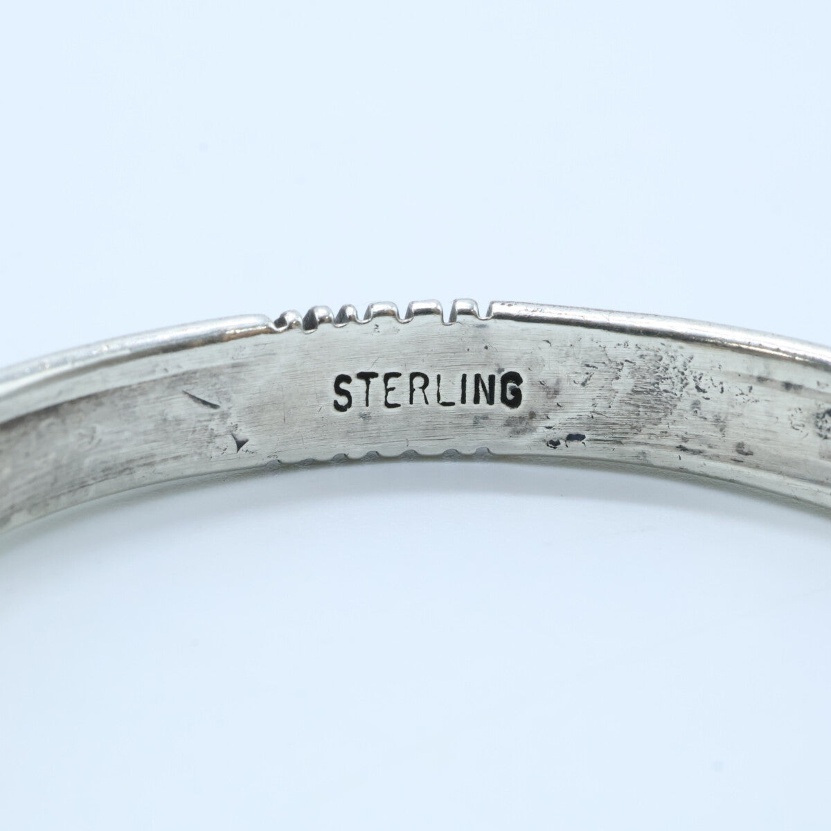 Geneva Ramone ジェネバ ラモーン STERLING スタンプワーク バングル