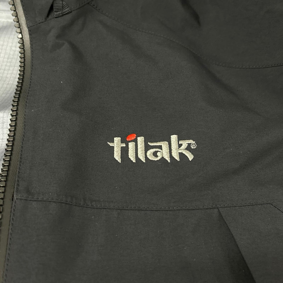 tilak ティラック ブラック GORE-TEX evolution jacket ジャケット