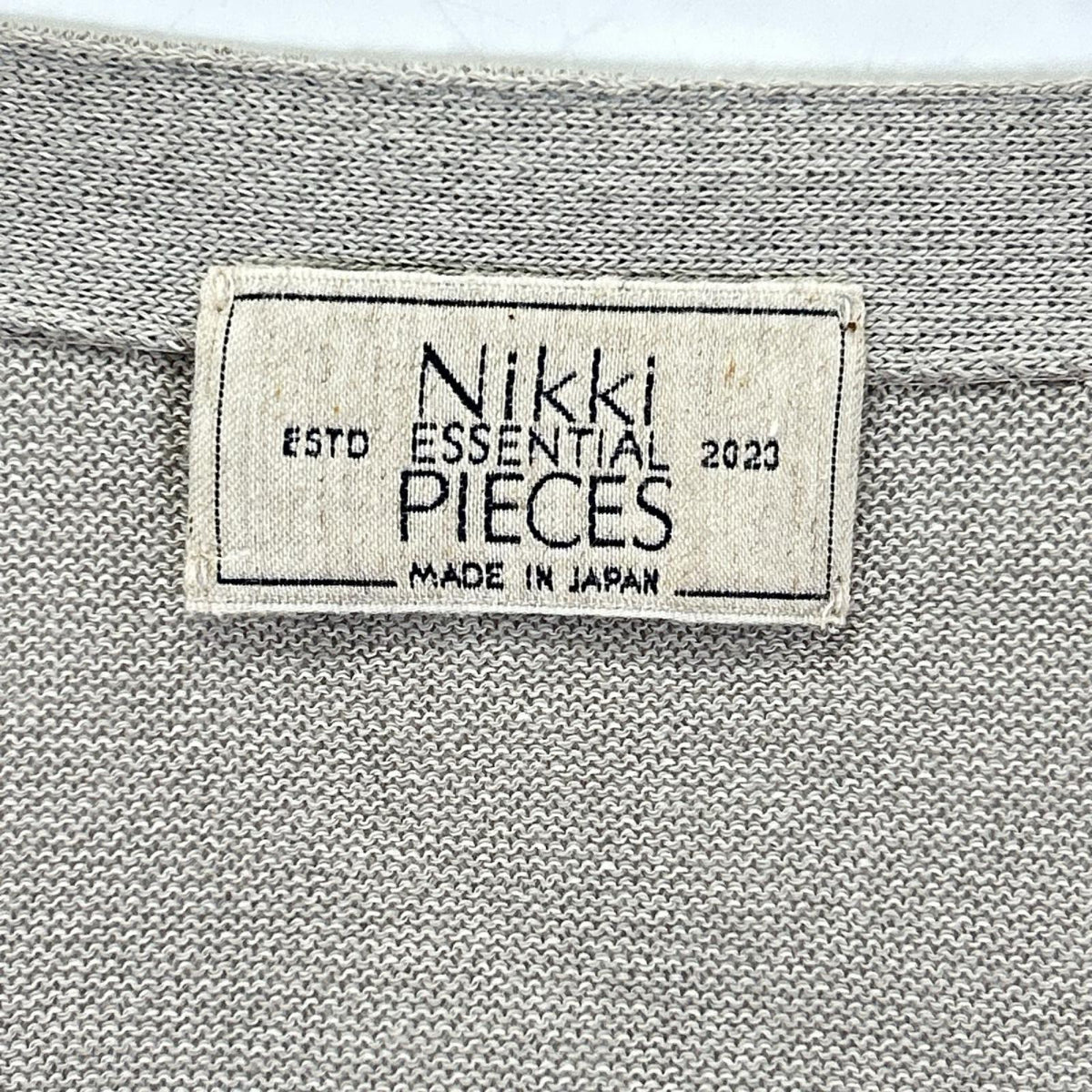 NIKKI ESSENTIAL PIECES ニッキエッセンシャルピーシーズ 25年製 NEP-SS2531 グレー カーディガン トップス
