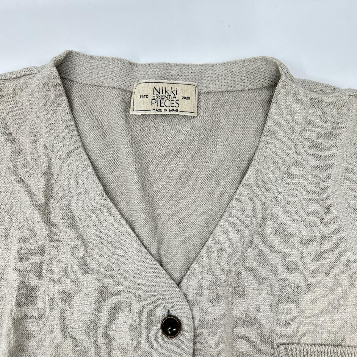 NIKKI ESSENTIAL PIECES ニッキエッセンシャルピーシーズ 25年製 NEP-SS2531 グレー カーディガン トップス