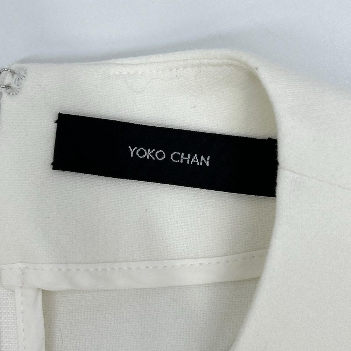 YOKOCHAN ヨーコチャン ホワイト パール付き ブラウス トップス