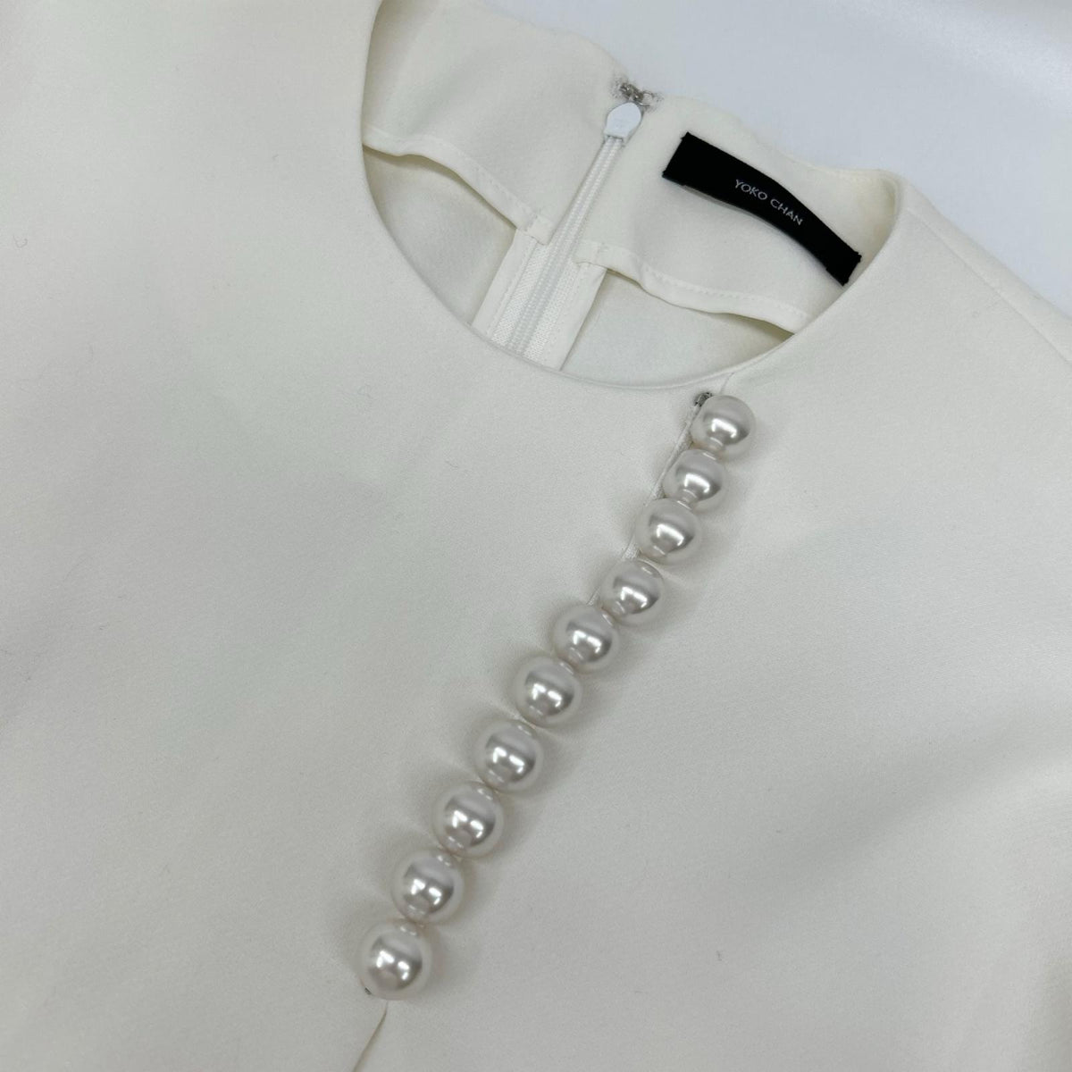 YOKOCHAN ヨーコチャン ホワイト パール付き ブラウス トップス