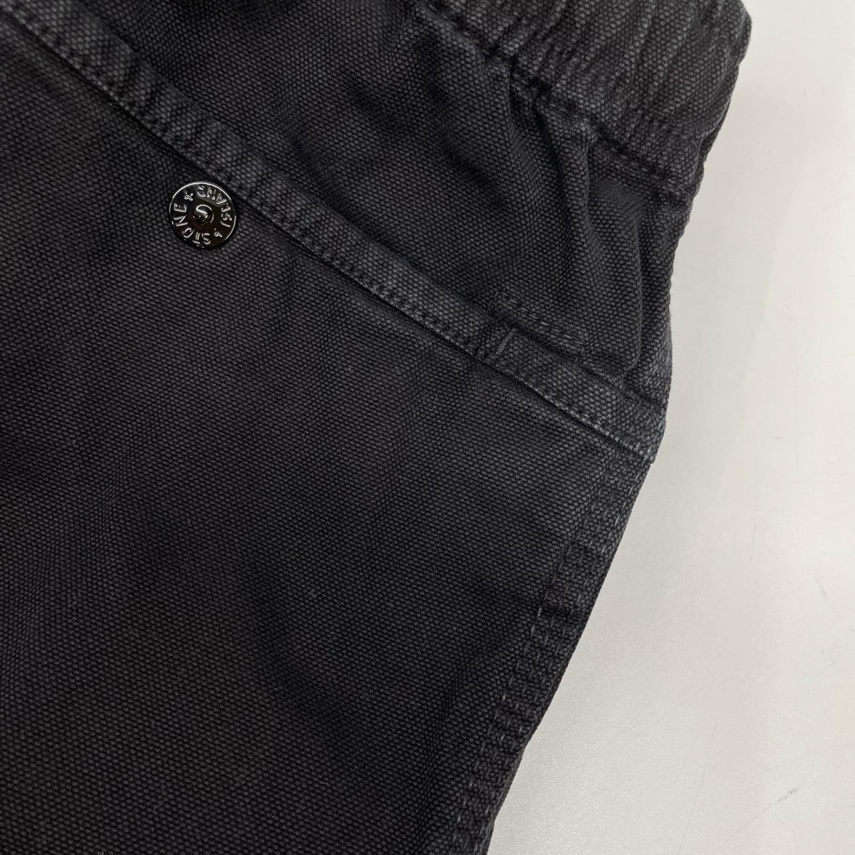 STONE ISLAND ストーンアイランド ブラック Trousers パンツ ボトムス