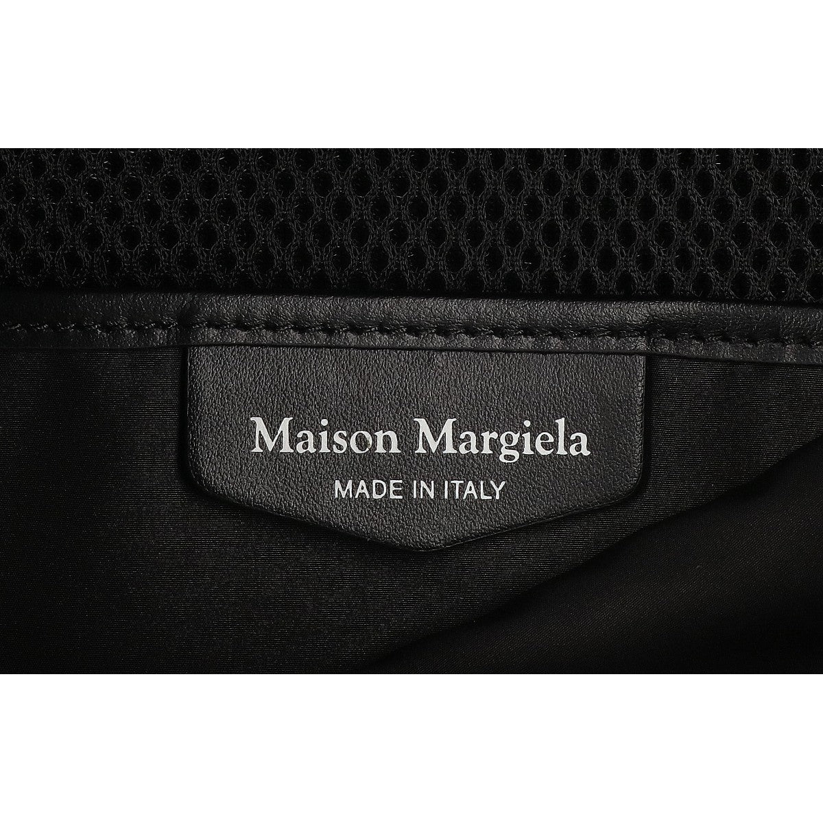 Maison margiela メゾンマルジェラ 美品 SB1WA0016 P6763 ハイテック ミディアムバックパック リュック バックパック