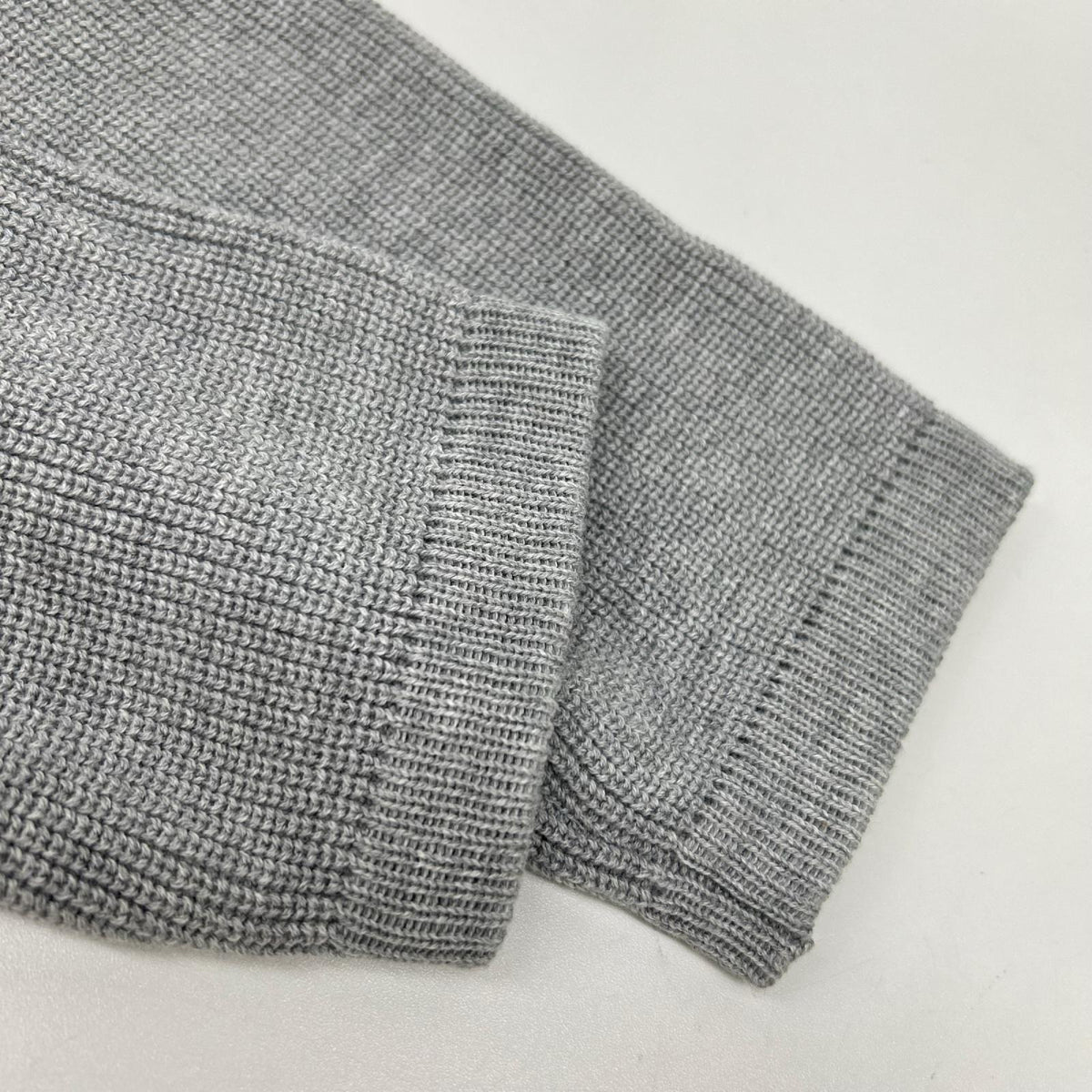 STONE ISLAND ストーンアイランド 8015514D8 グレー コットン クルーネック ニットセーター トップス