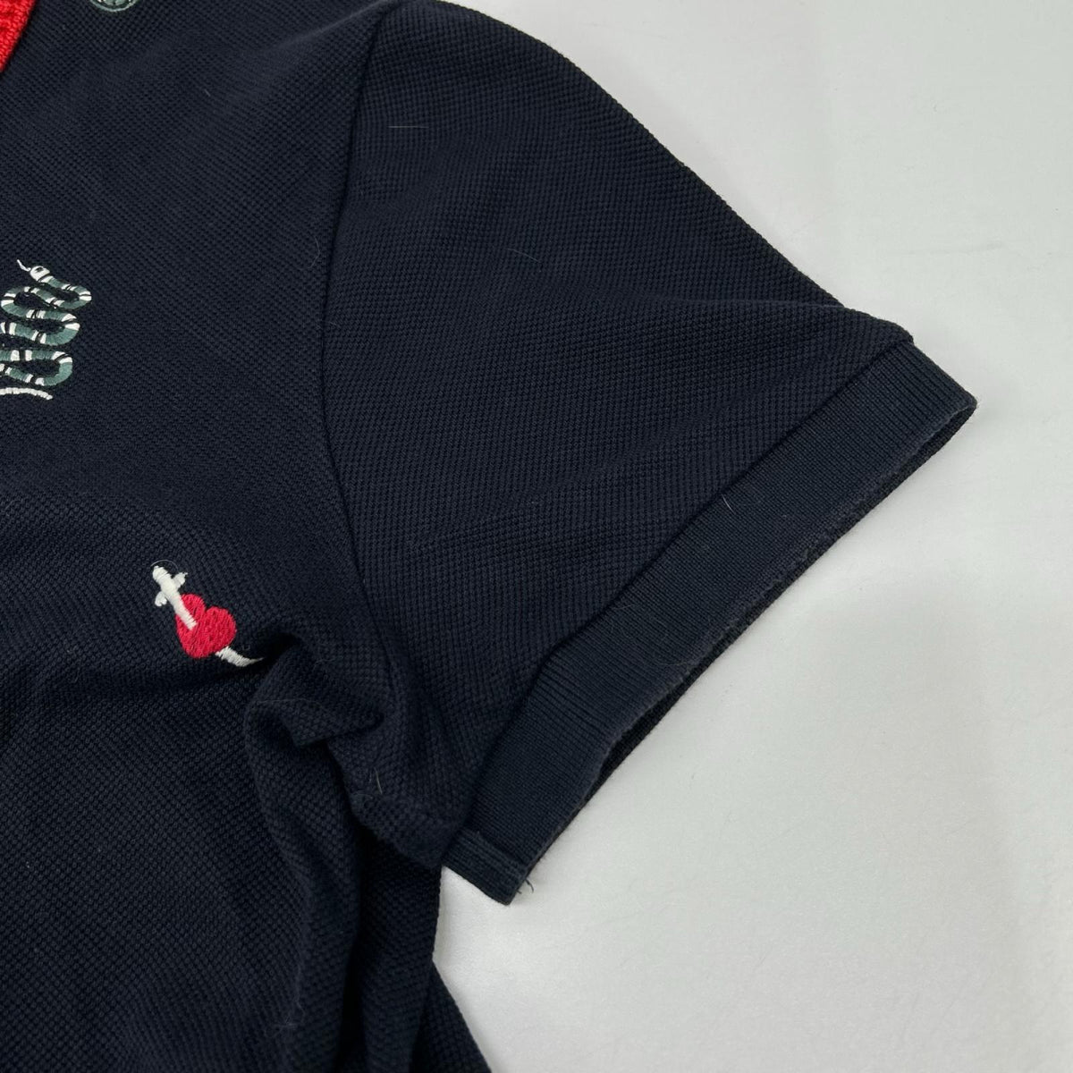 GUCCI グッチ 475118 X5T74 ネイビー スネークモチーフ フロント刺繍 半袖ポロシャツ トップス