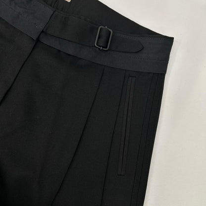 BOTTEGA VENETA ボッテガヴェネタ ブラック ベルト プリーツハーフパンツ ボトムス