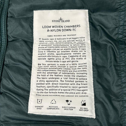 STONE ISLAND ストーンアイランド 7815G0224 グリーン Loom Woven Chambers R-Nylon Down-TC Gilet ベスト