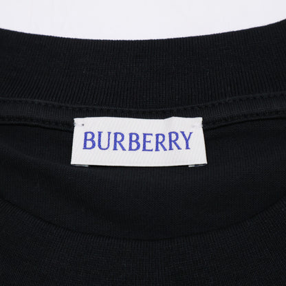 BURBERRY 8116169 Black Equestrian Knight Logo T-Shirt Tops
