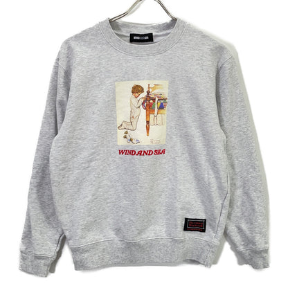 WIND AND SEA ウィンダンシ― xNORMAN ROCKWELL CREW NECK SWEATSHIRT トップス