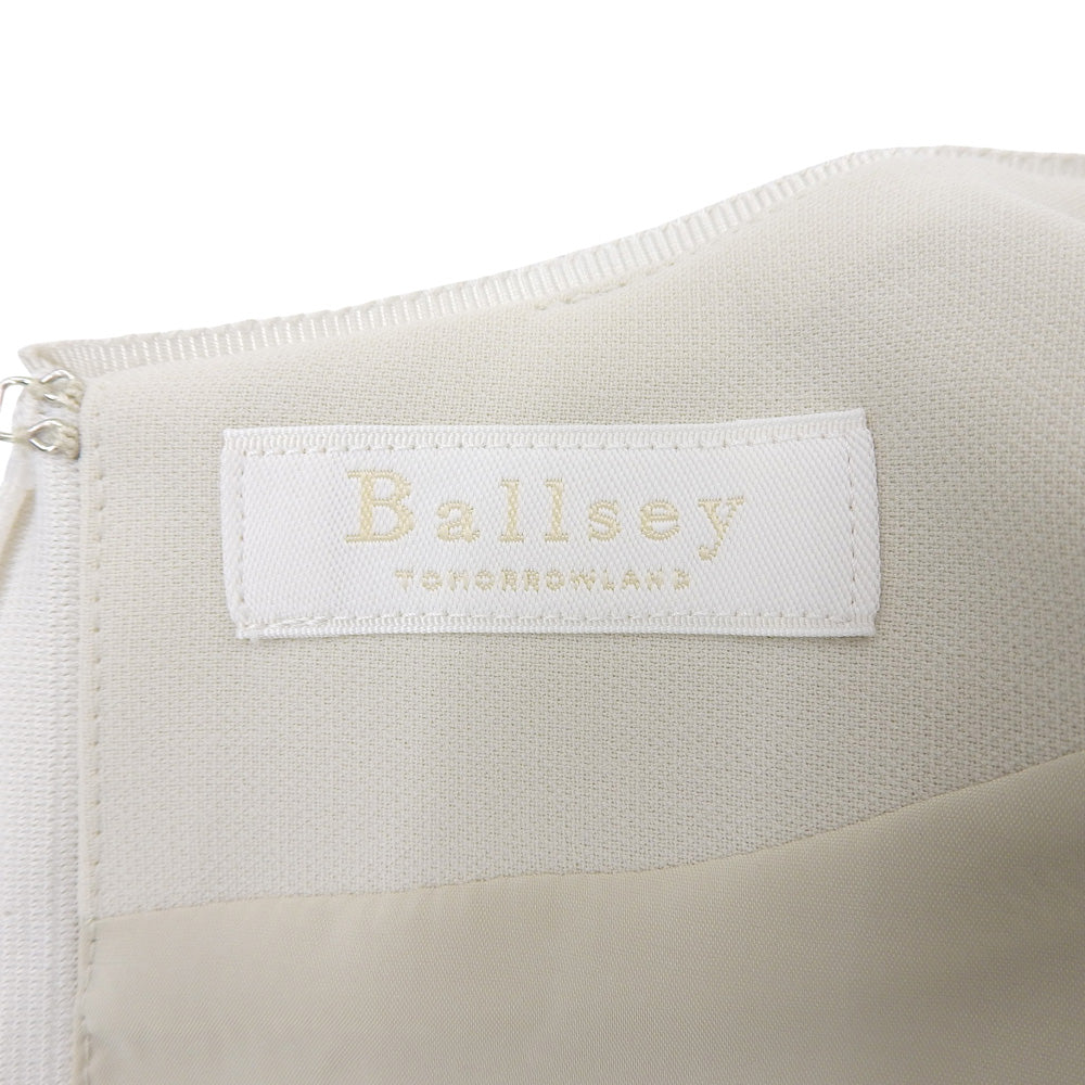 Excellent condition Dry Doublecloth I-Line Dress Women's White Size 36 25SS Dress Size 36 Women's
