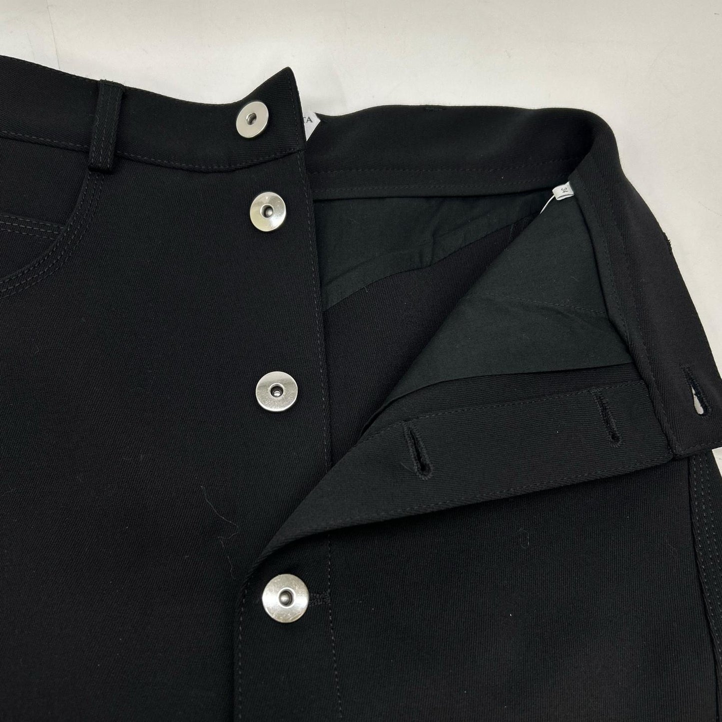 BOTTEGA VENETA Bottega Veneta 21SS 659391 Black Front Button Skirt