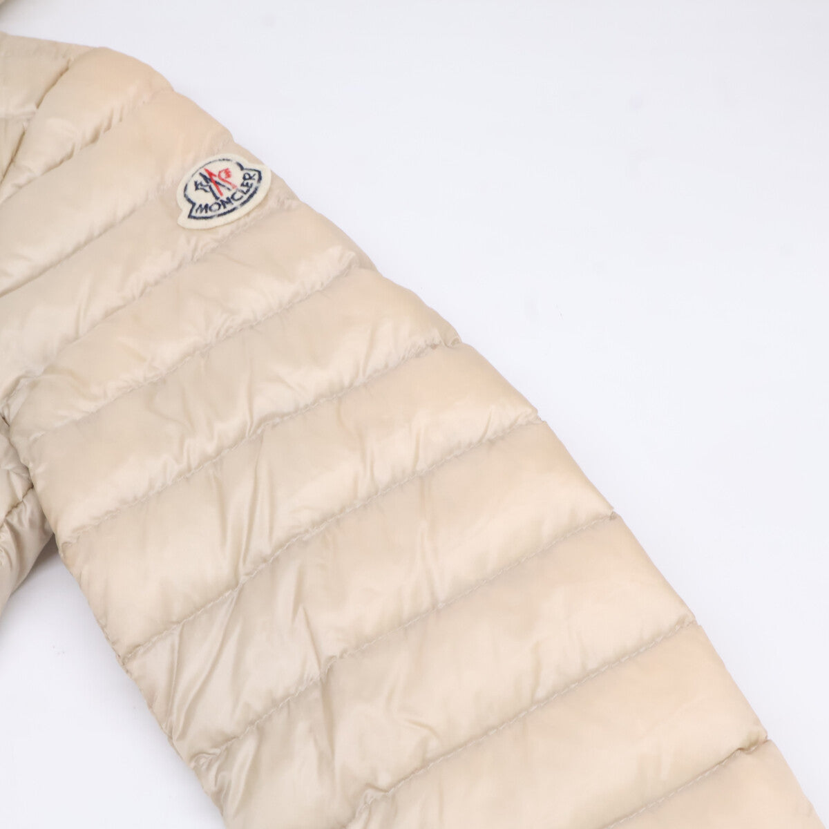 MONCLER 盟可睐 BARBEL 轻薄羽绒服