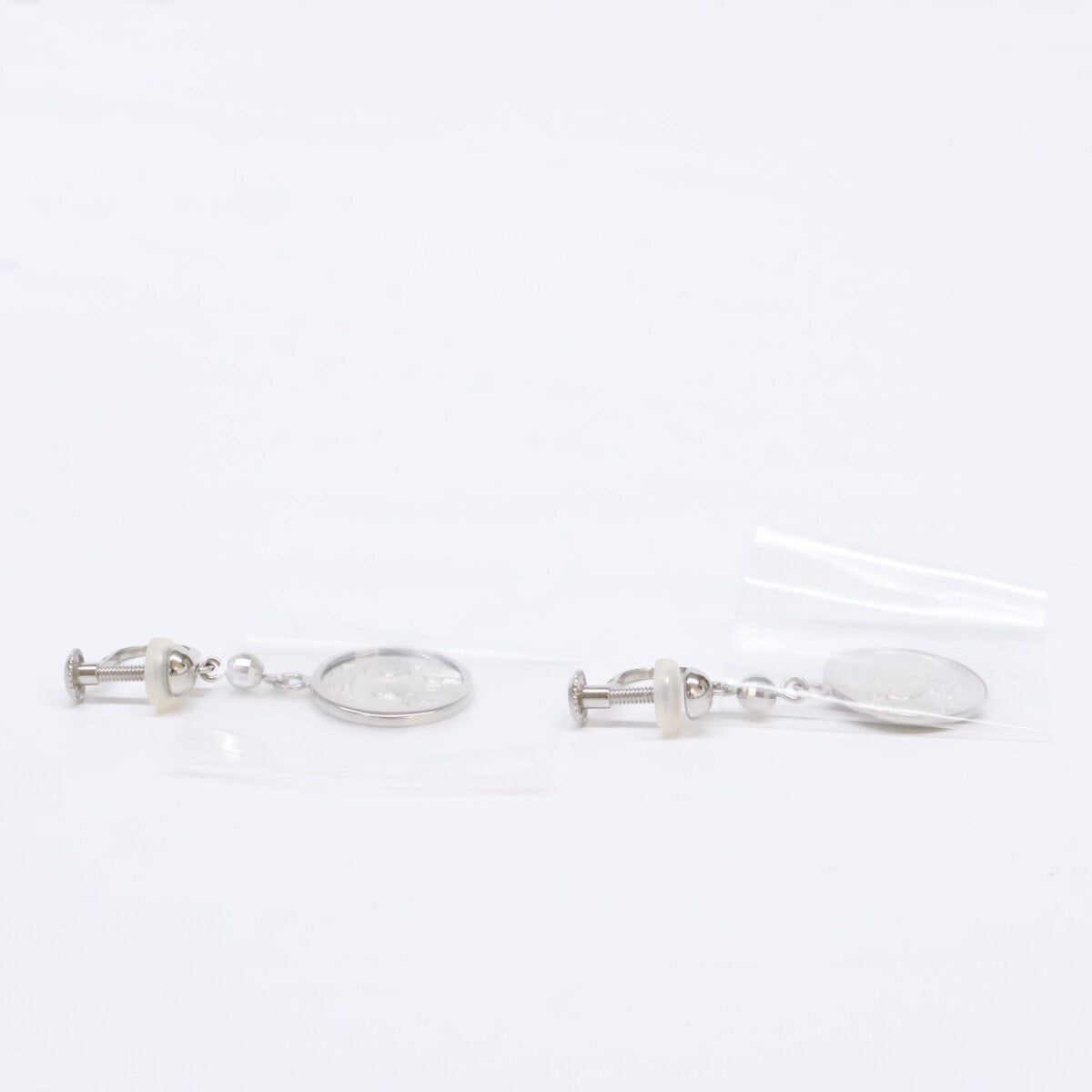Pt1000 Pt1000 新品未使用 Pt999.9 x Pt900 アナと雪の女王Ⅱ1/30oz 純プラチナメダル イヤリング