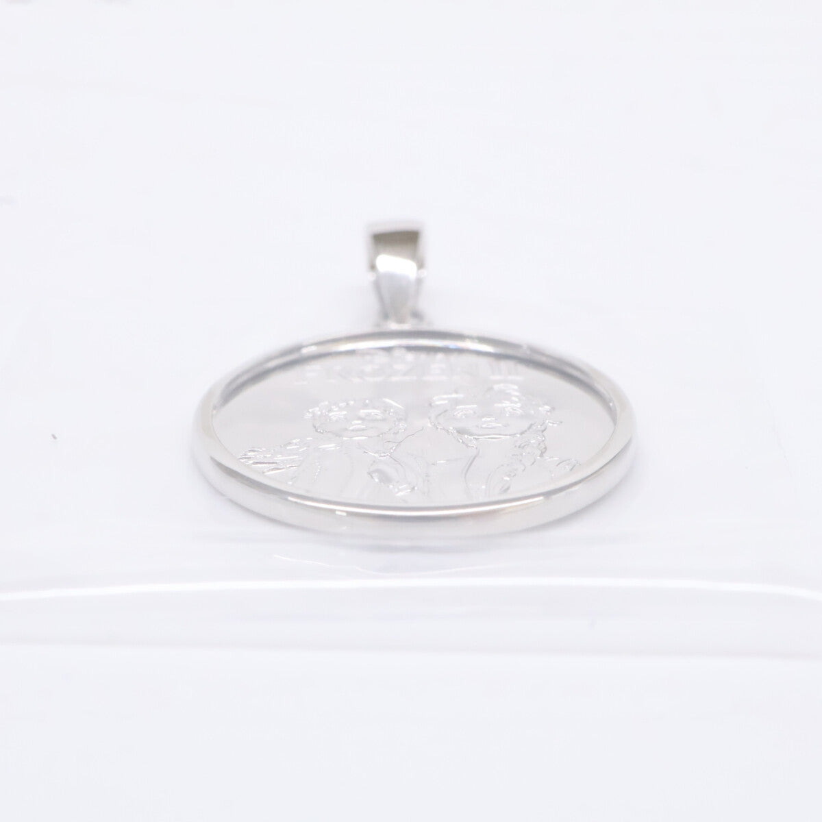 Pt1000 Pt1000 新品未使用 Pt999.9 x Pt900 アナと雪の女王Ⅱ純メダルペンダントヘッド1/10oz ペンダントトップ