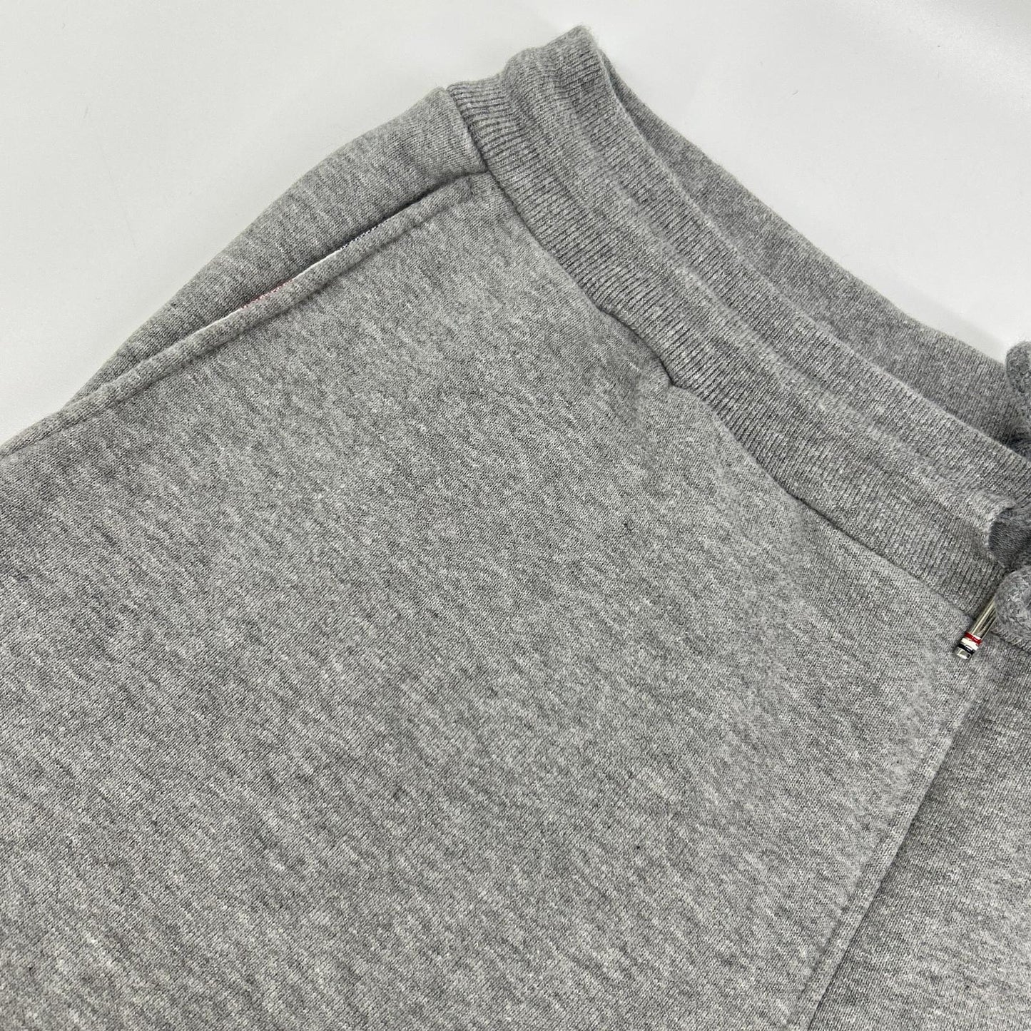THOM BROWNE トムブラウン MJQ012H-00535068 4BAR クラシックスウェットショーツ ボトムス