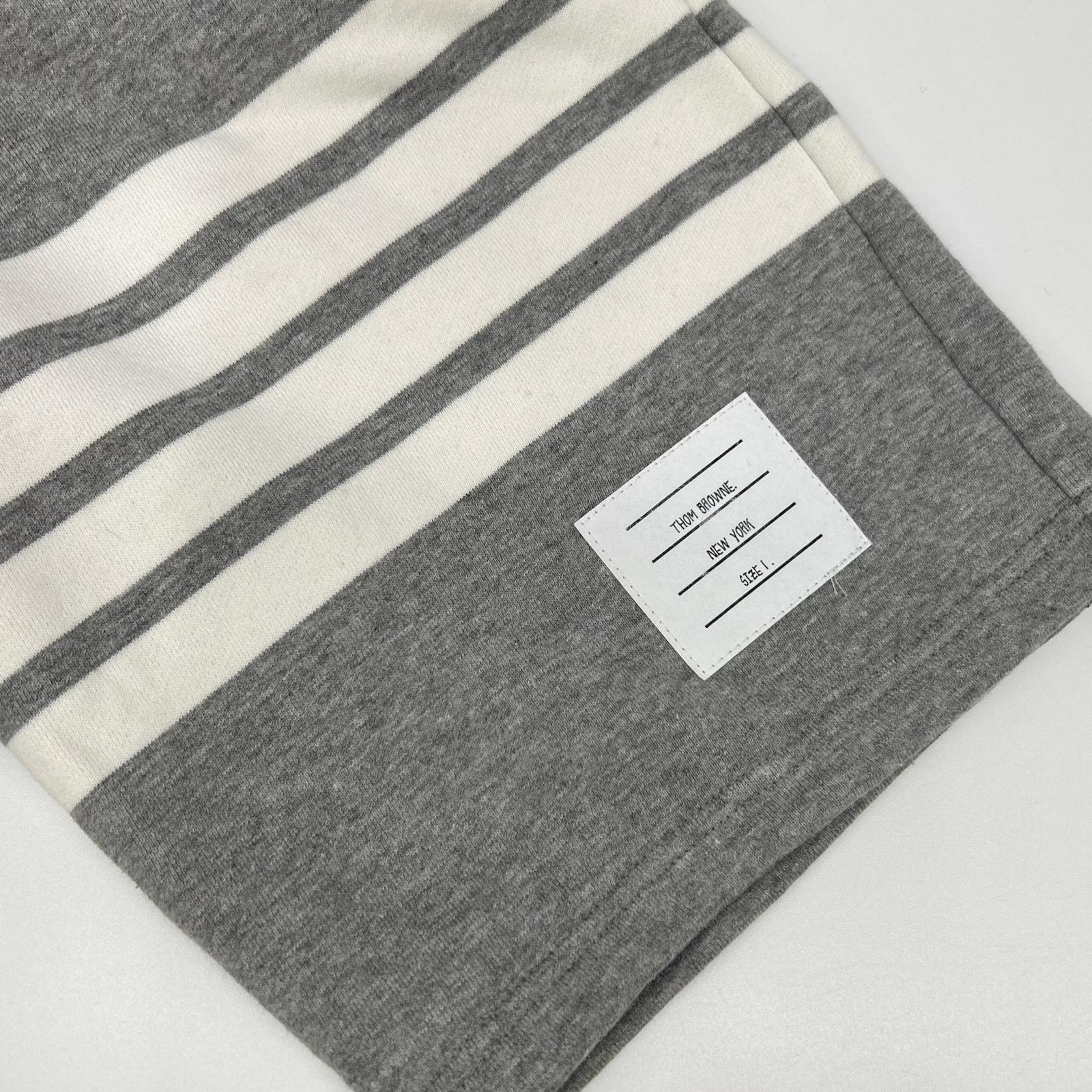 THOM BROWNE トムブラウン MJQ012H-00535068 4BAR クラシックスウェットショーツ ボトムス