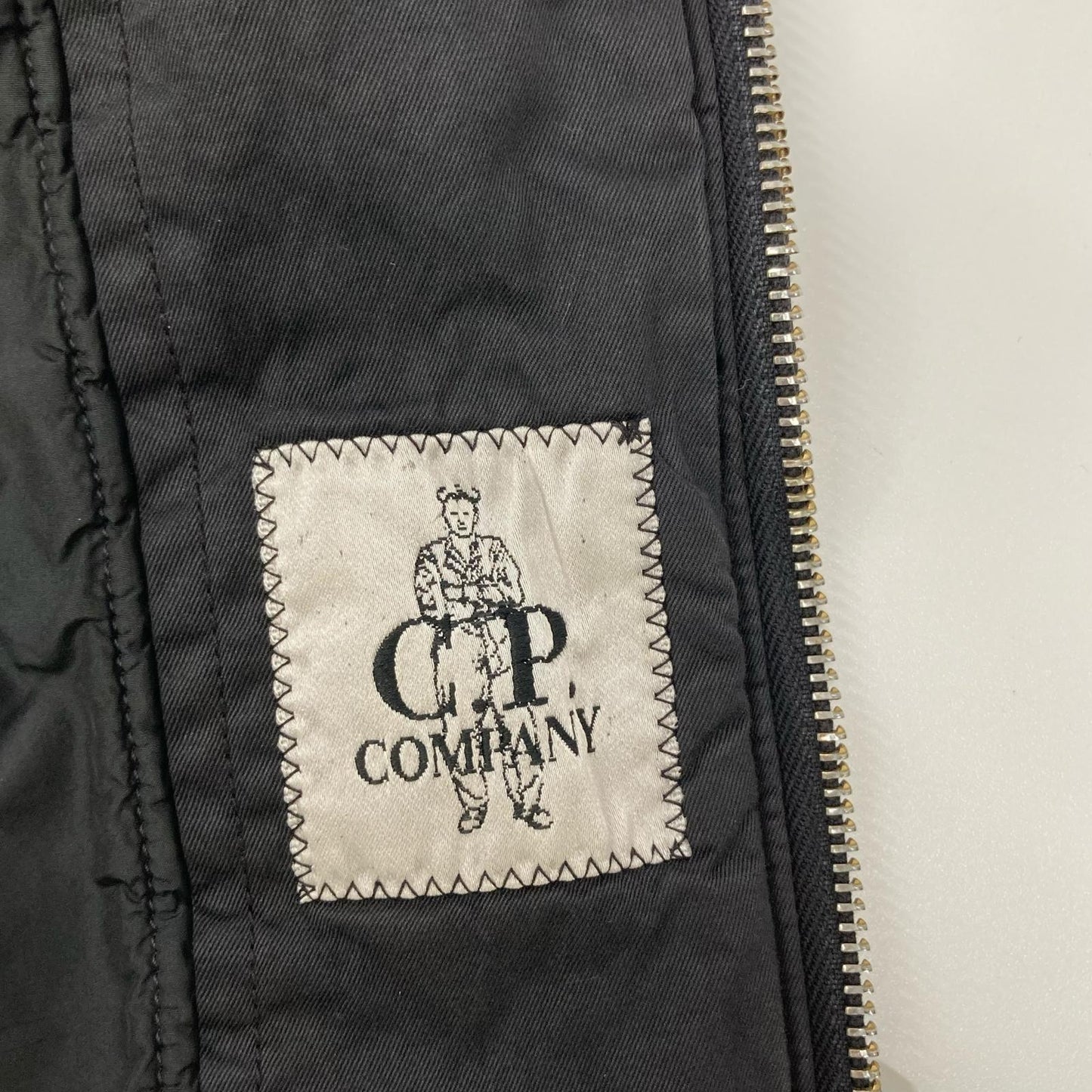 C.P.COMPANY シーピーカンパニー 45184363 ガーメントダイ 中綿ブルゾン ジャケット