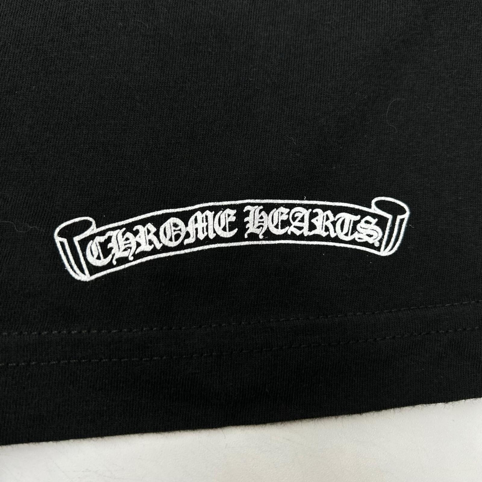 Chrome hearts クロムハーツ ブラック Osaka Scroll Label Logo Tee トップス