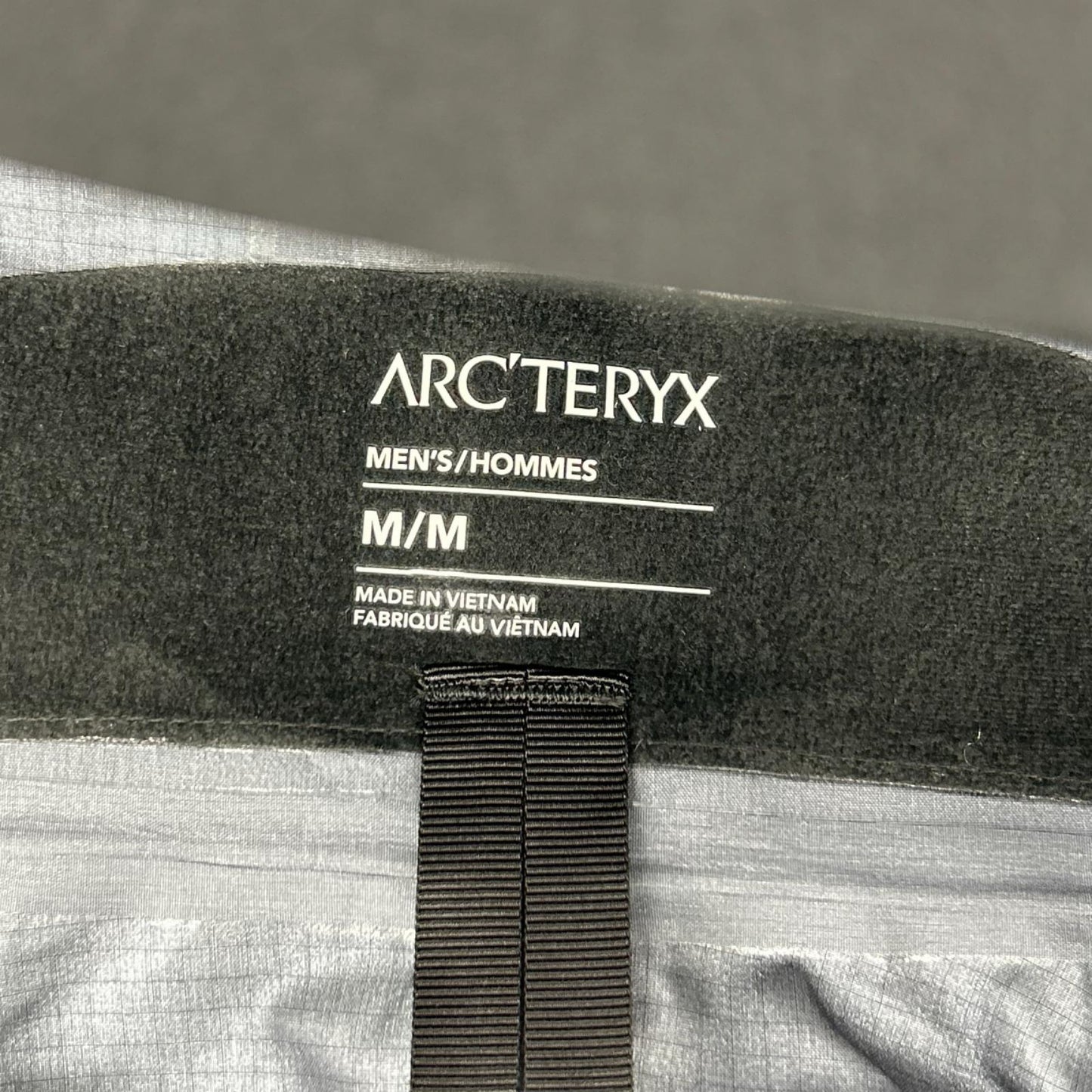 ARC'TERYX アークテリクス 26SS X00001028301 ブラック Beta SV Jacket ジャケット