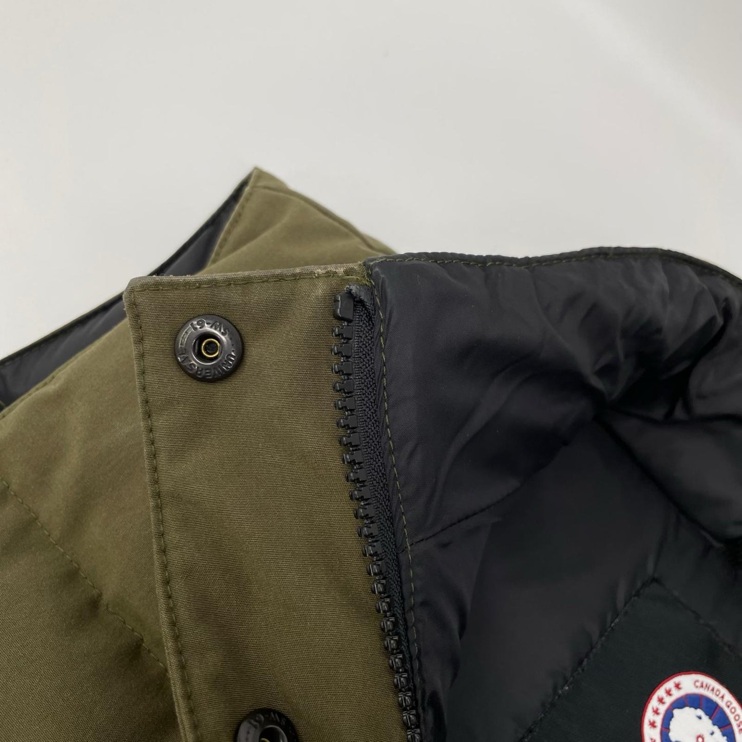CANADA GOOSE カナダグース 2832L カーキ FREESTYLE VEST ダウンベスト ベスト