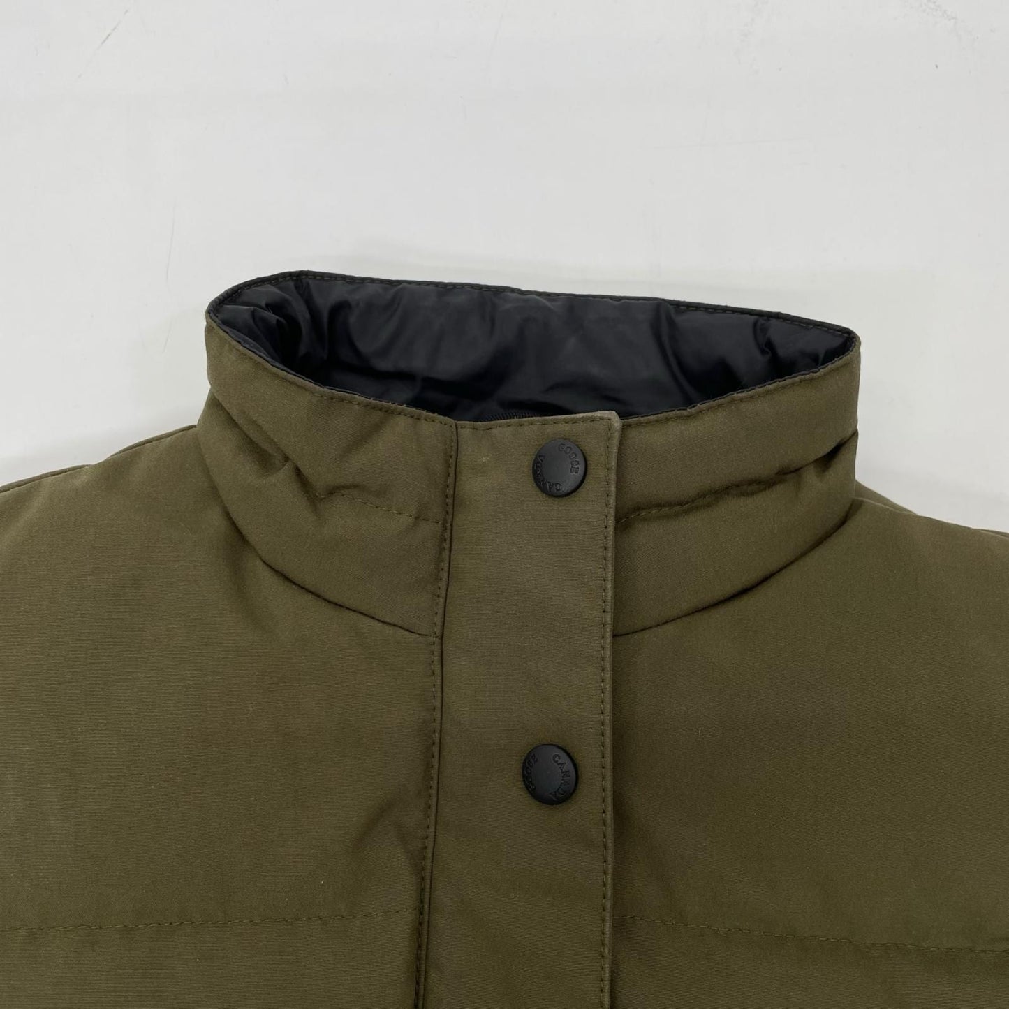 CANADA GOOSE カナダグース 2832L カーキ FREESTYLE VEST ダウンベスト ベスト