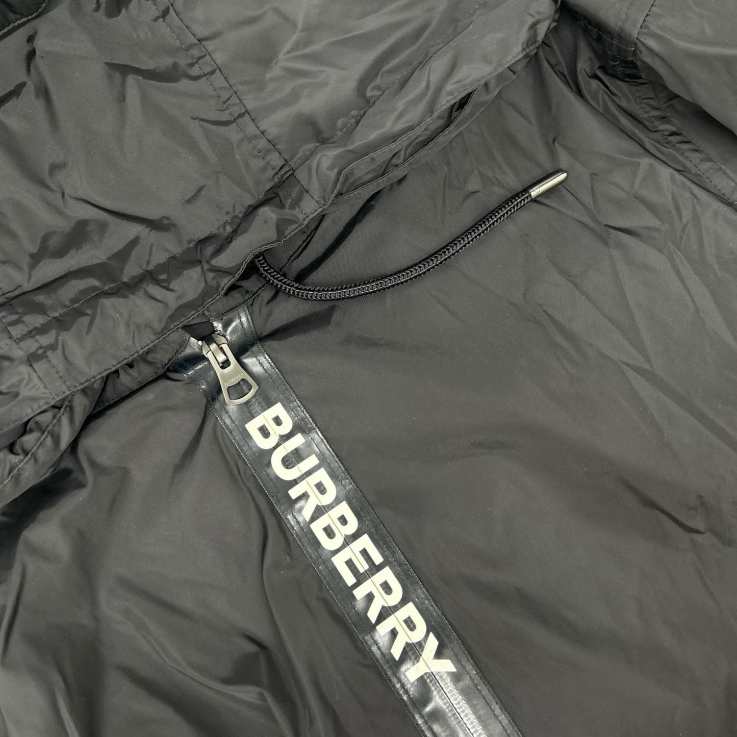 BURBERRY バーバリー 8027690 ブラック ナイロンジャケット ジャケット
