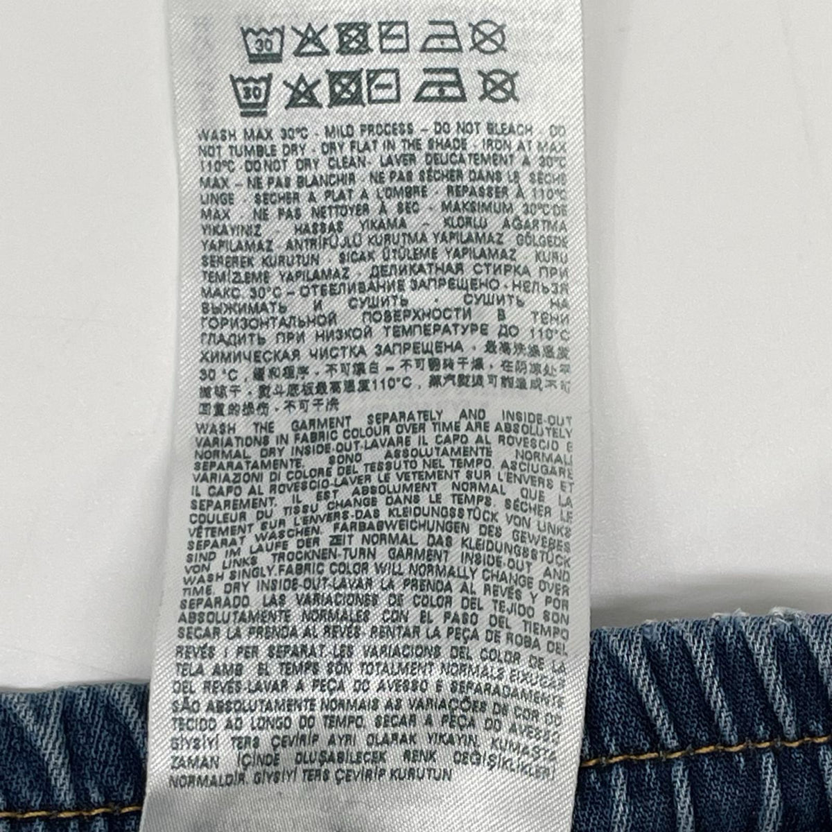 DIESEL ディーゼル 068JV ウォッシュブルー 2033 D-KROOLEY-SHORT JOGG ハーフパンツ ボトムス