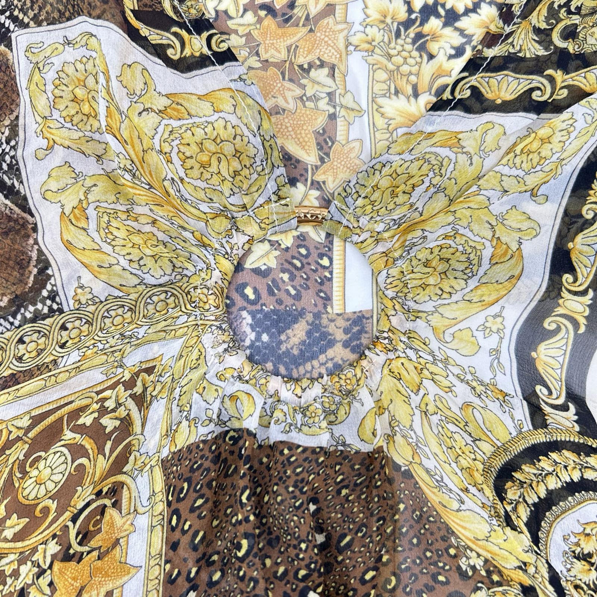 VERSACE ヴェルサーチェ ABD40003 ゴールド系 バロッコメデューサ柄シルクワンピース ワンピース