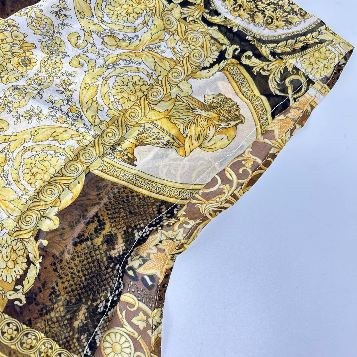 VERSACE ヴェルサーチェ ABD40003 ゴールド系 バロッコメデューサ柄シルクワンピース ワンピース