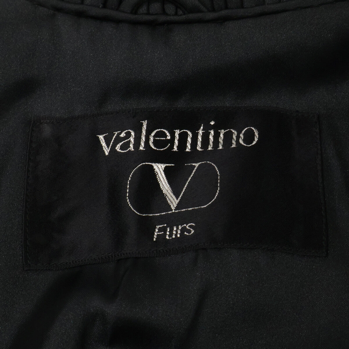 VALENTINO ヴァレンティノ 【新品同様】FURS スワカラ（カラクルラム） コート