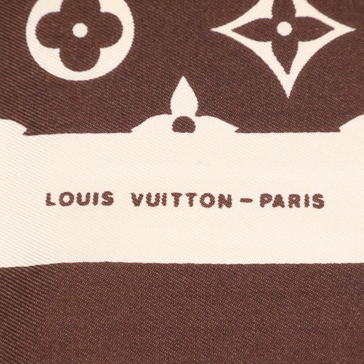 LOUIS VUITTON ルイヴィトン 【新品同様】モノグラム シルク スカーフ