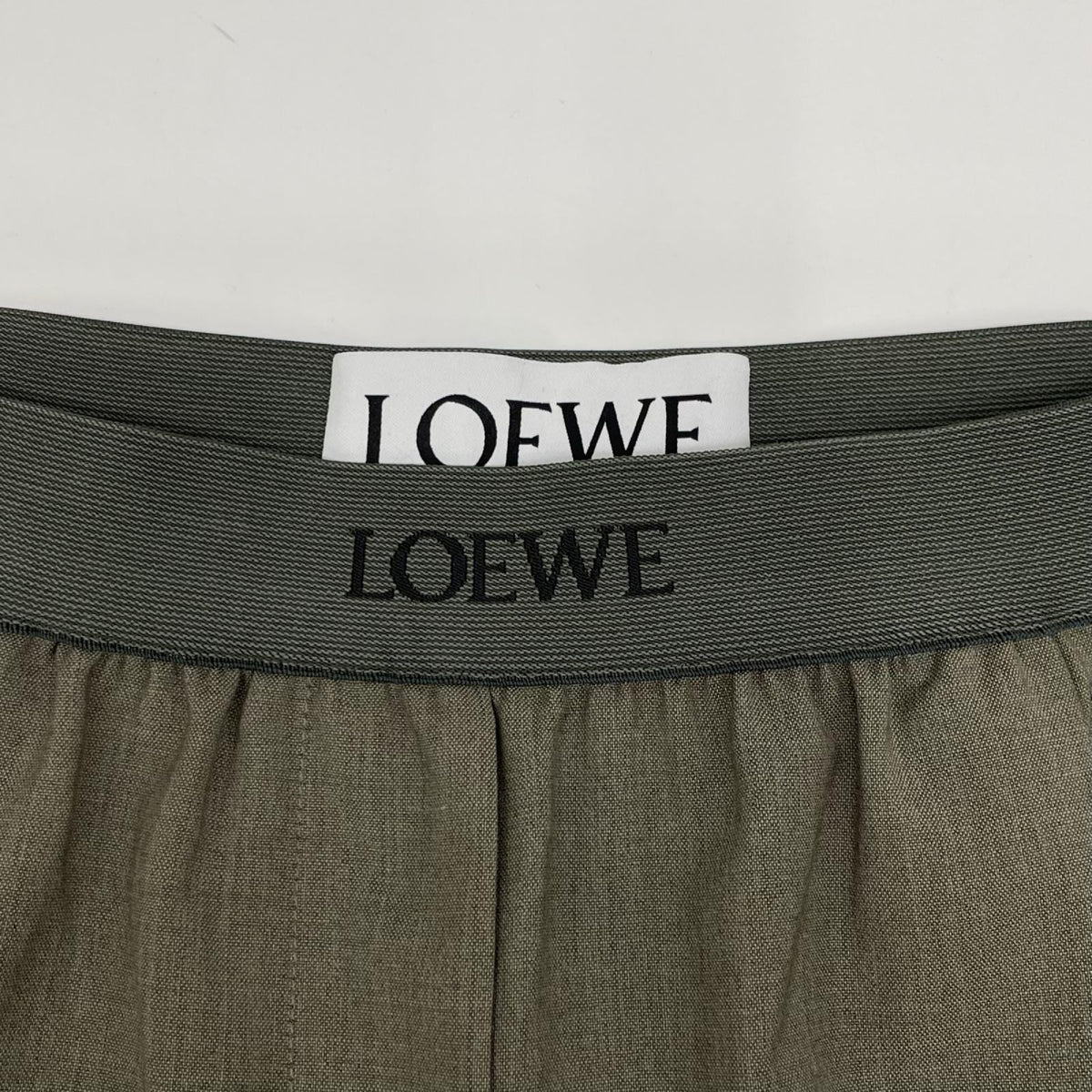 LOEWE ロエベ S359Y04XGS カーキ ウール トラウザーズパンツ ボトムス