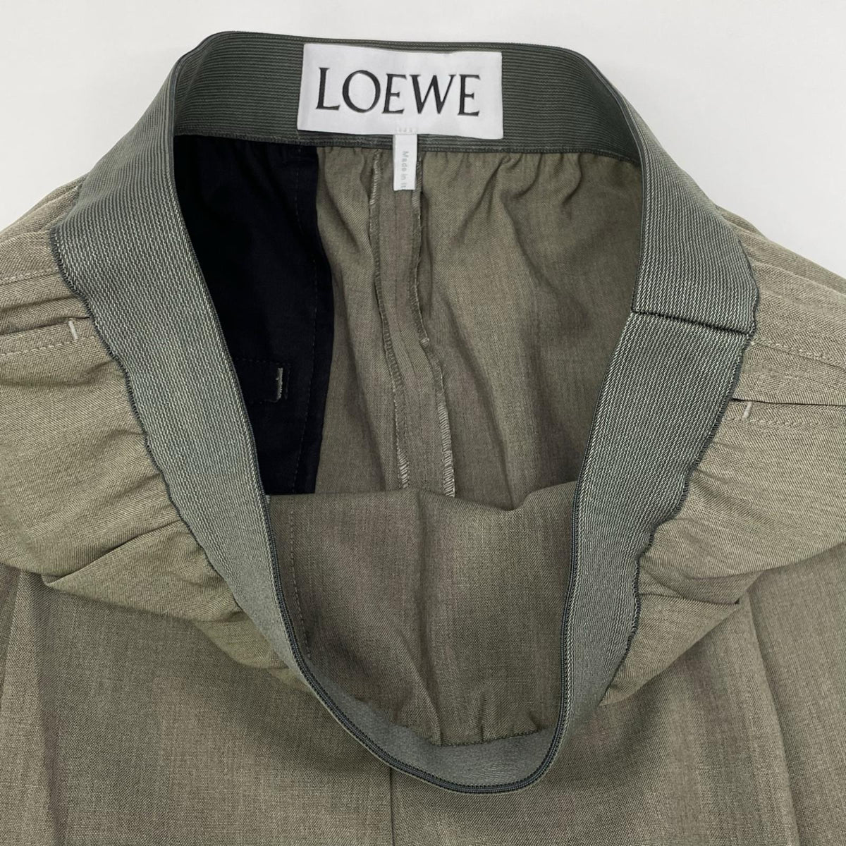 LOEWE ロエベ S359Y04XGS カーキ ウール トラウザーズパンツ ボトムス