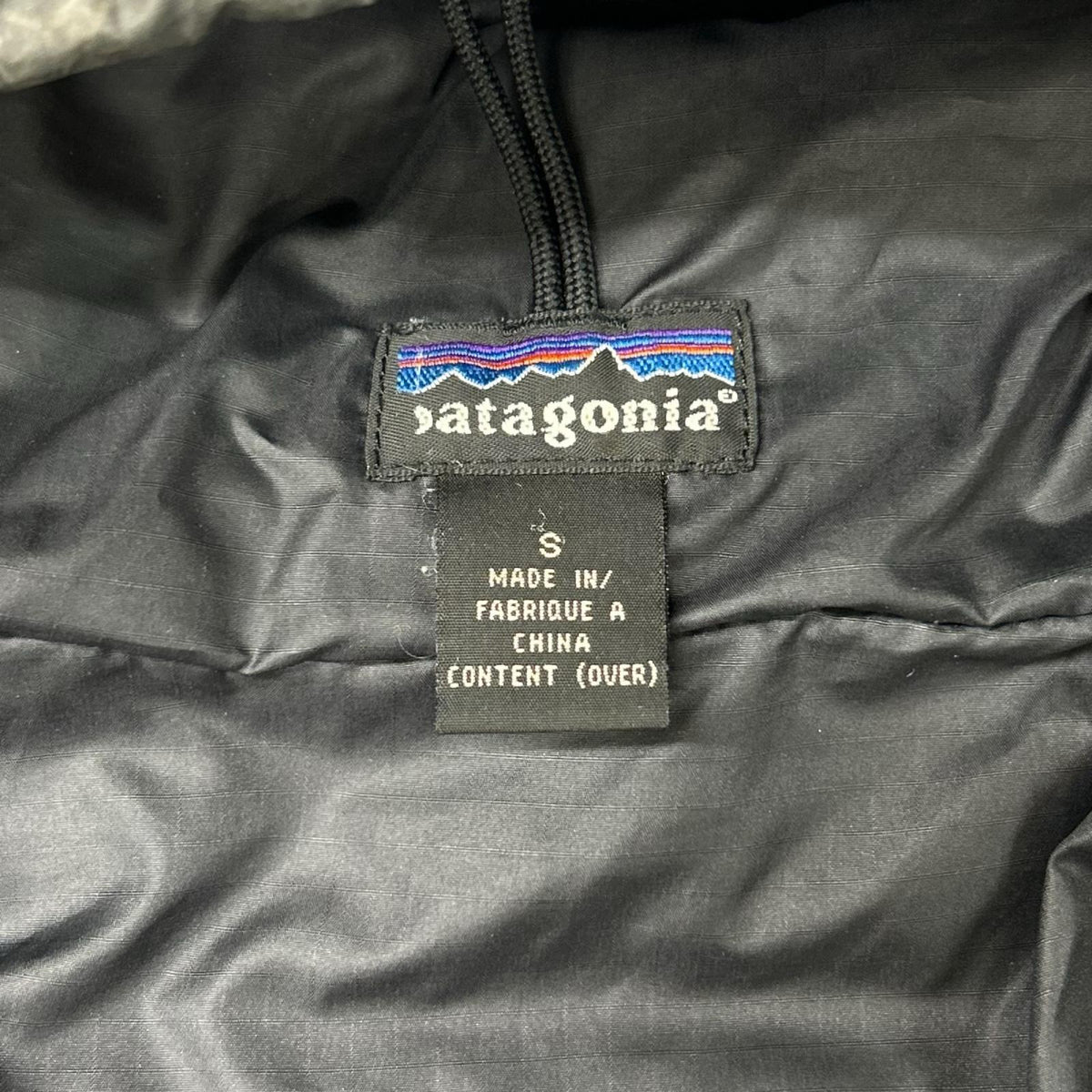 Patagonia パタゴニア 84097 F02 ブラック DAS PARKA ダスパーカ ジャケット
