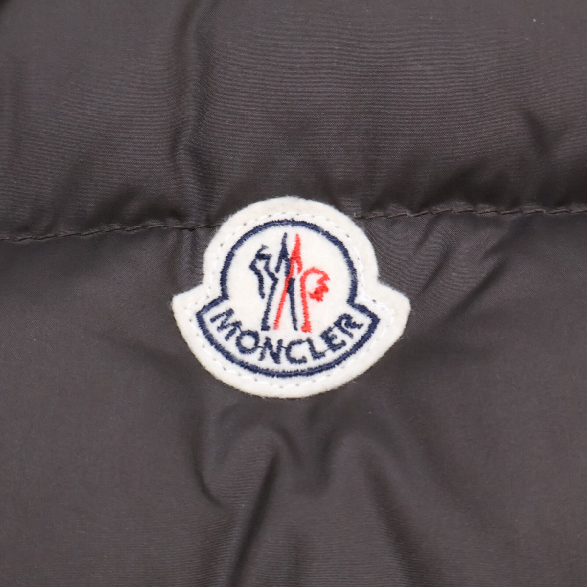 MONCLER モンクレール 【美品】43301 CHEVAL シュバル ダウン ベスト