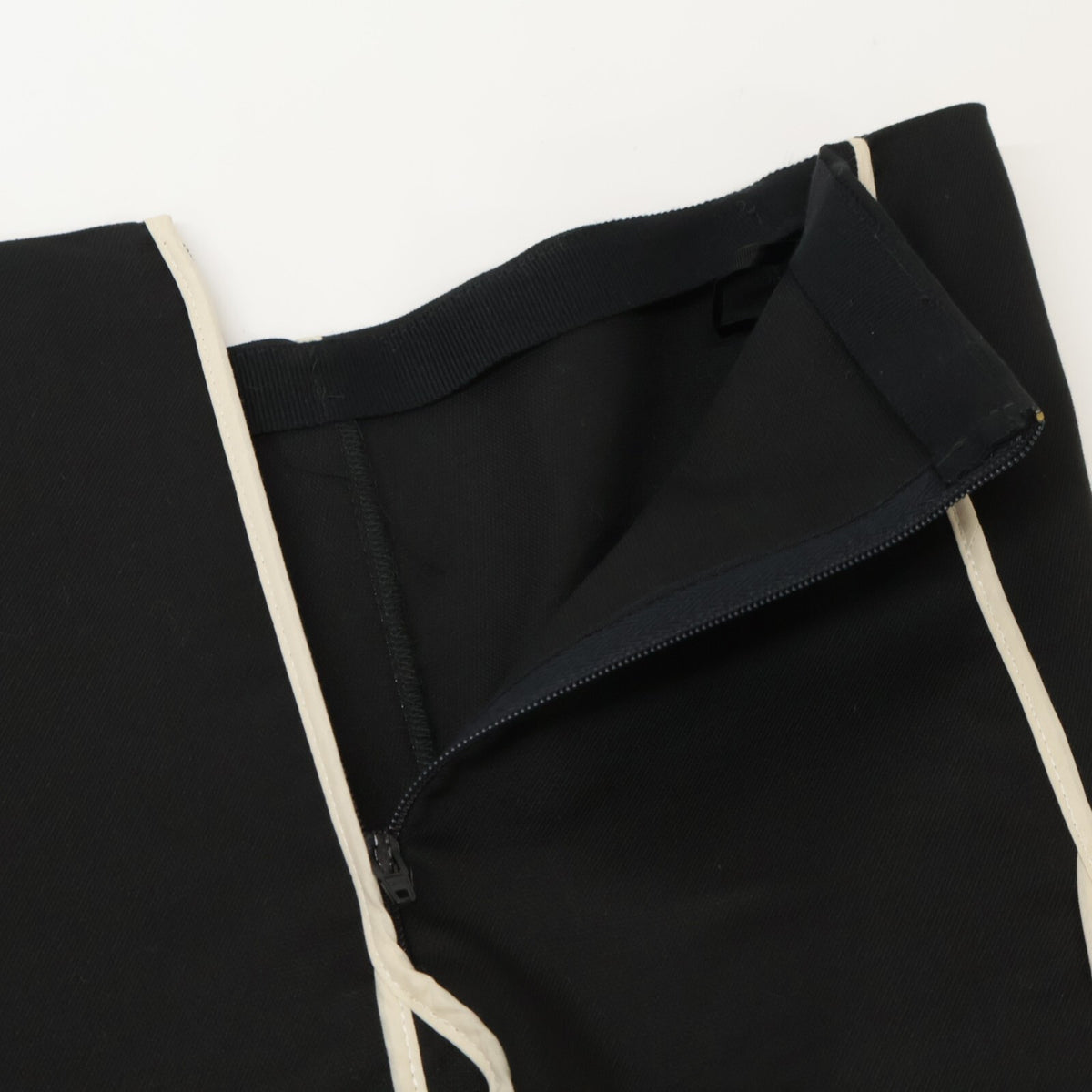 RED VALENTINO TR3RAD103M7 black×white knee-length skirt