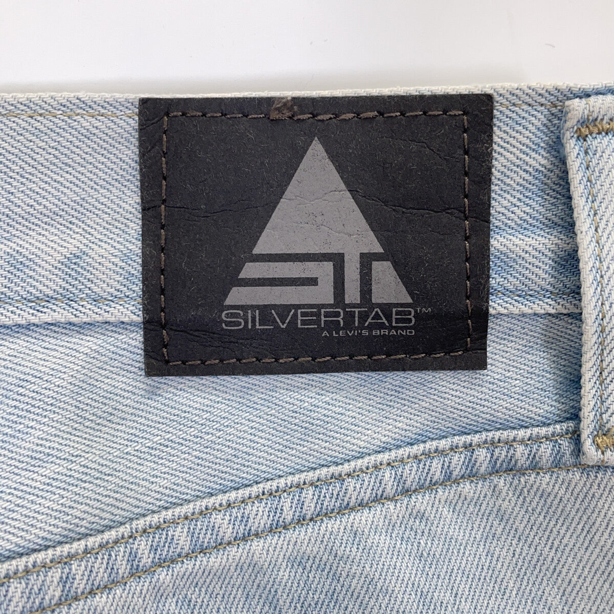 LEVI‘S リーバイス 【Silver Tab】ライトインディゴ LOOSE デニムパンツ ボトムス