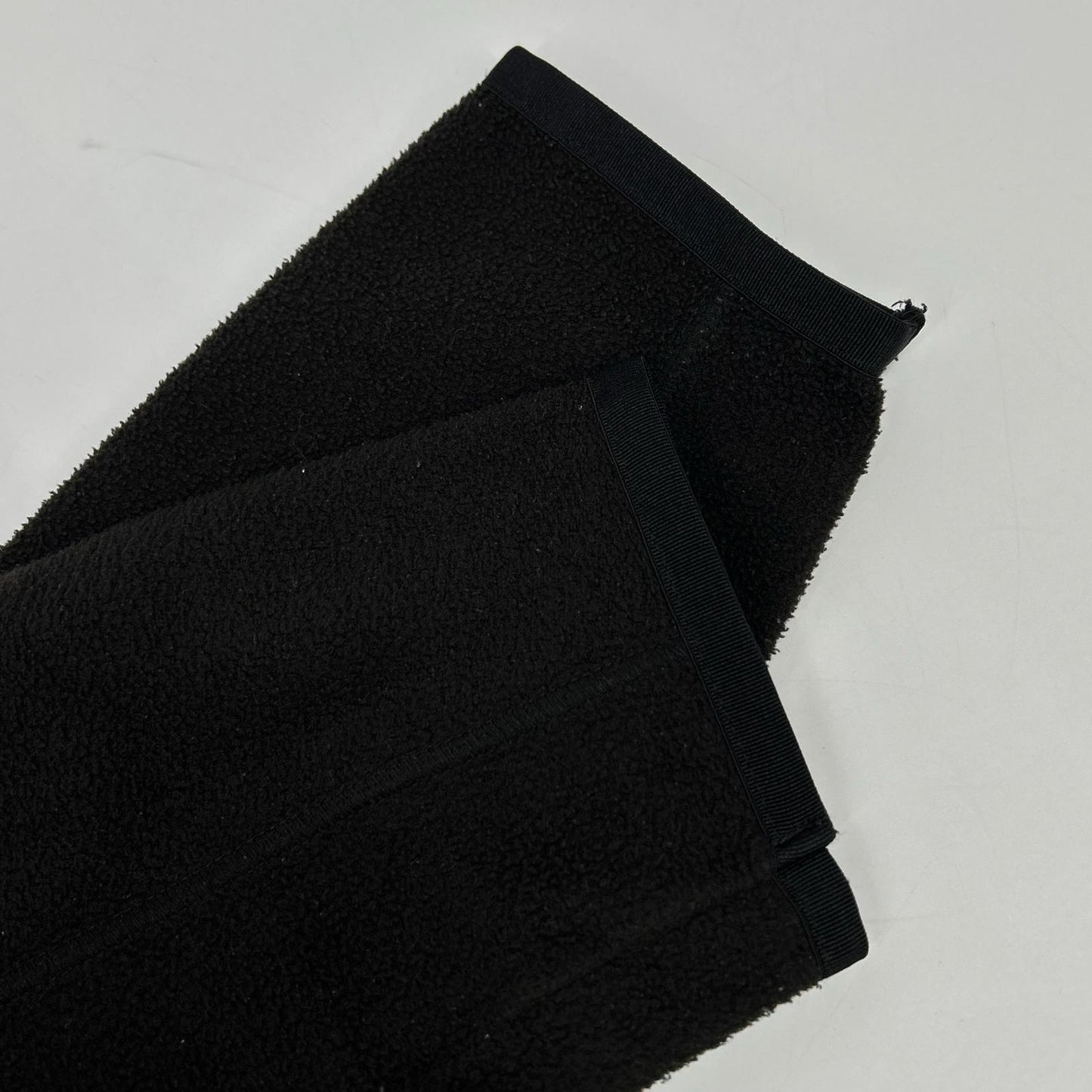 Men's Black Pullover Fleece Top